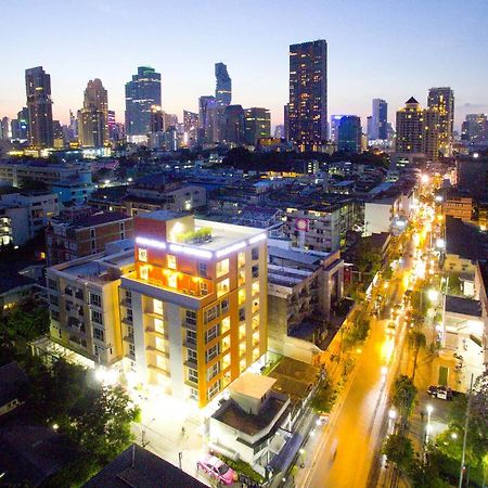 Parvena Hotel Sathorn Bangkok Exterior foto